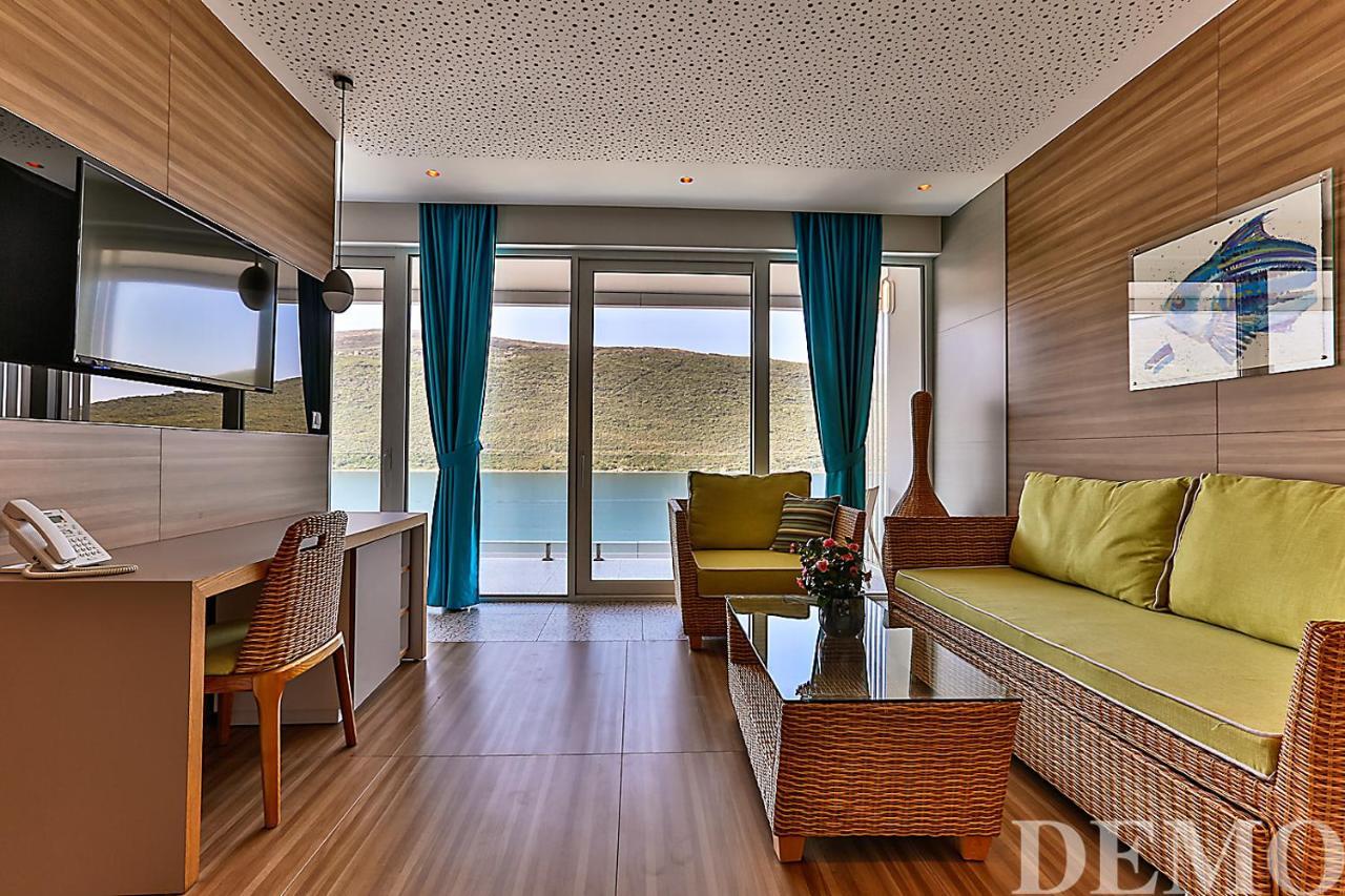 Carine Hotel Kumbor Superior Herceg Novi Zewnętrze zdjęcie