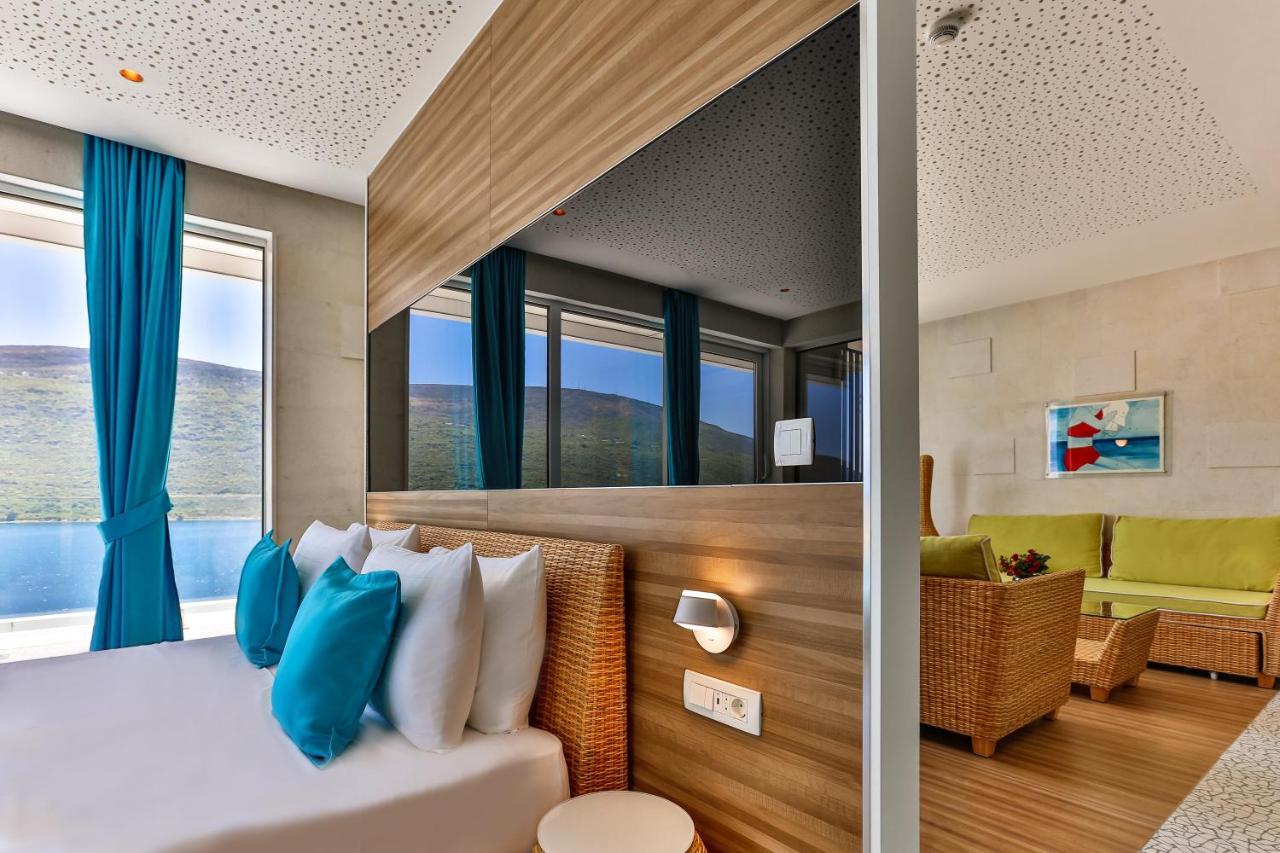 Carine Hotel Kumbor Superior Herceg Novi Zewnętrze zdjęcie